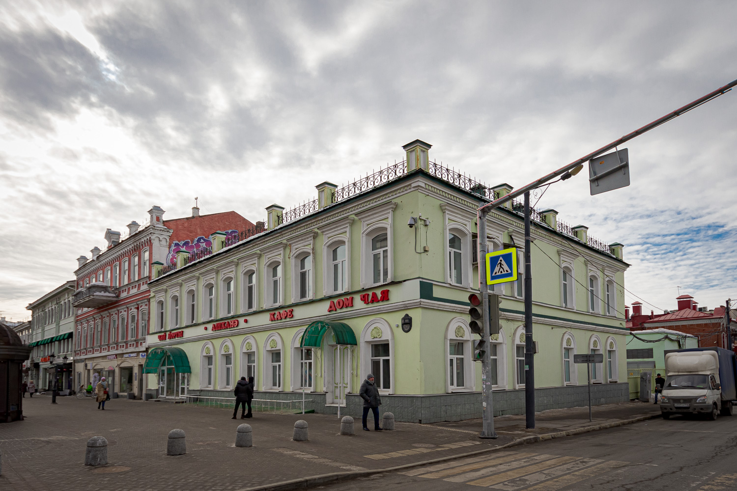 Casáin, Улица Баумана, 64