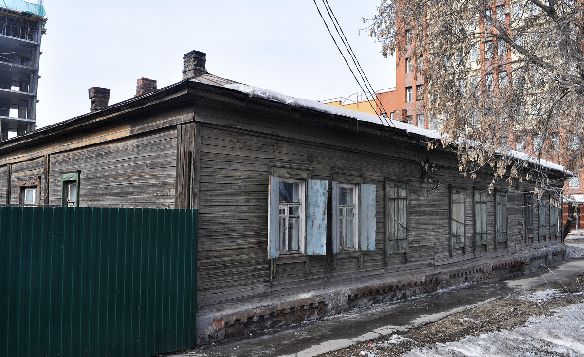 Омск, Улица Звездова, 60 / Улица Куйбышева, 44