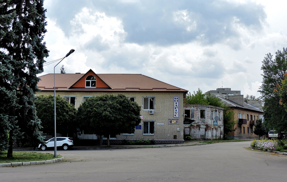Лозовая, Свято-Николаевская улица, 1; Свято-Николаевская улица, 3; Свято-Николаевская улица, 5 Лозовая, Свято-Николаевская улица, 1; Свято-Николаевская улица, 3; Свято-Николаевская улица, 5