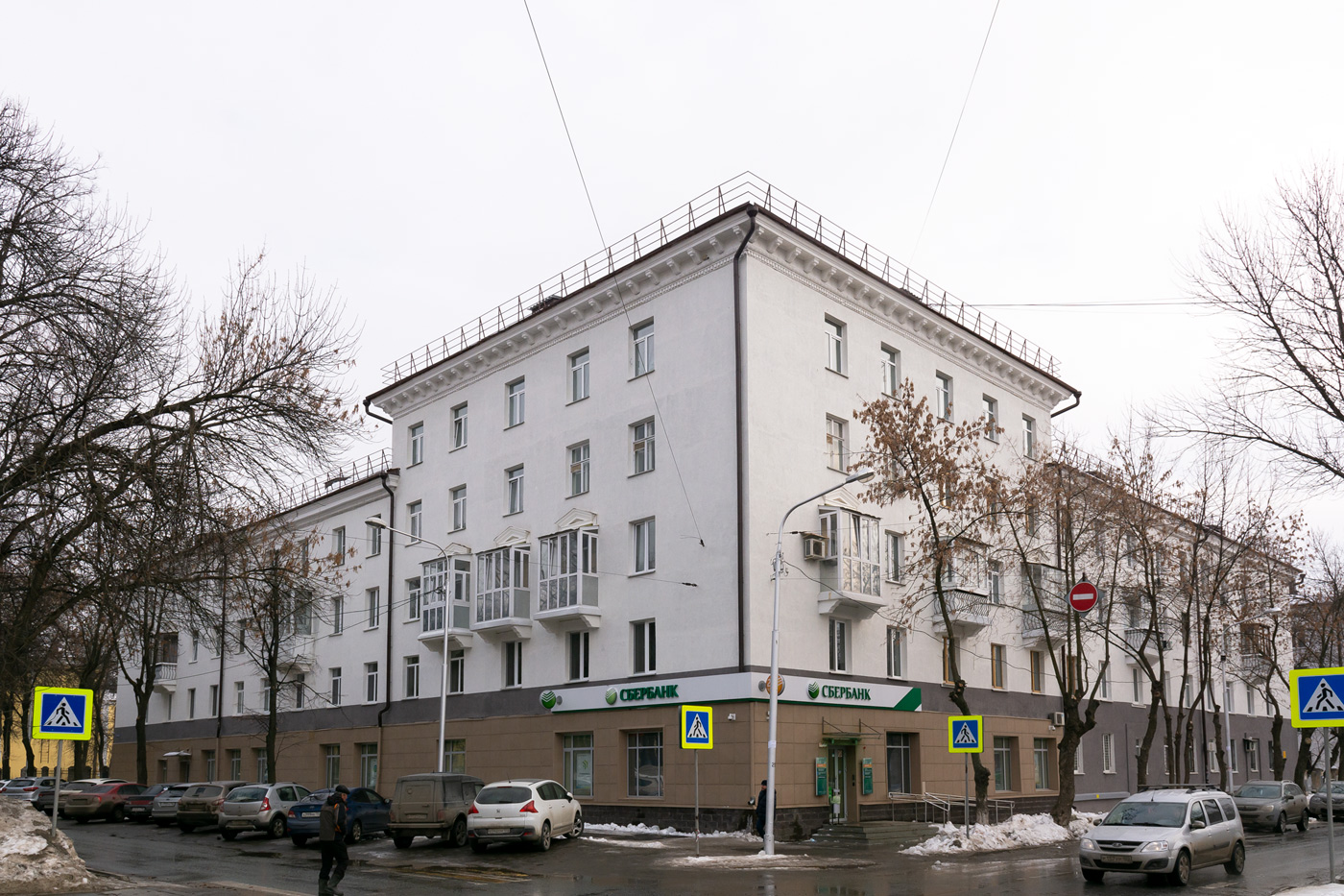 Уфа, Первомайская улица, 10 / Кольцевая улица, 18