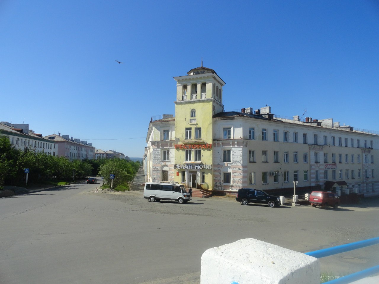 Никель, Гвардейский проспект, 6/1