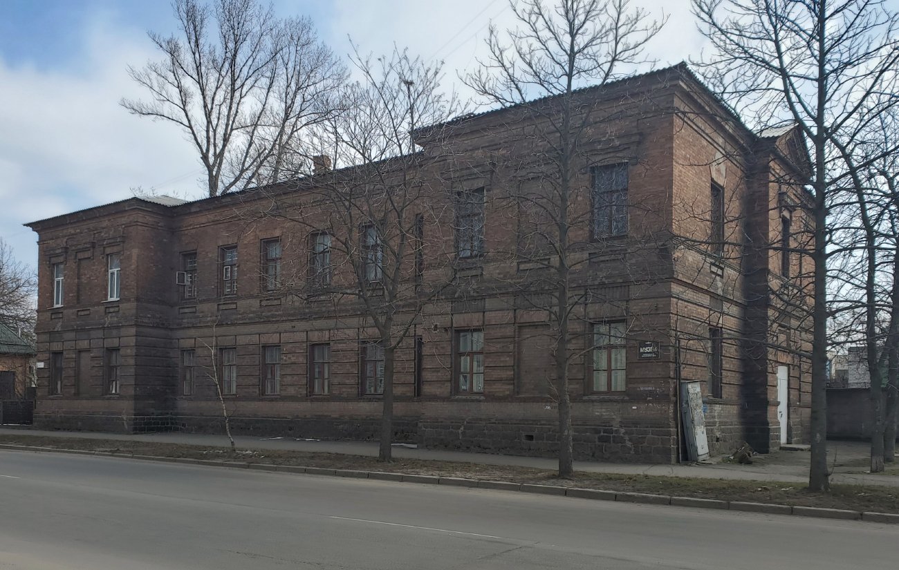 Кременчуг, улица Леонова, 4