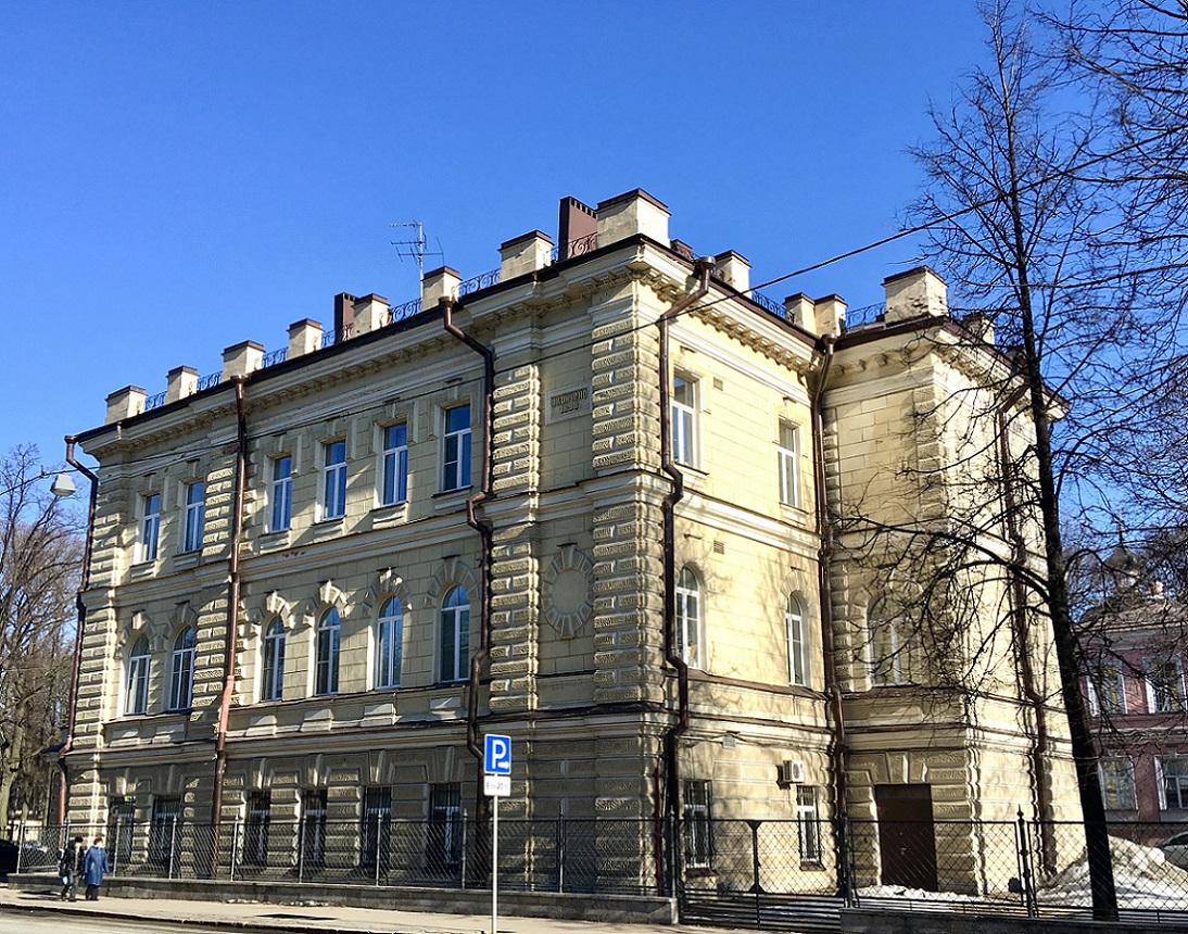 Санкт-Петербург, Кирочная улица, 41 / Парадная улица, 2