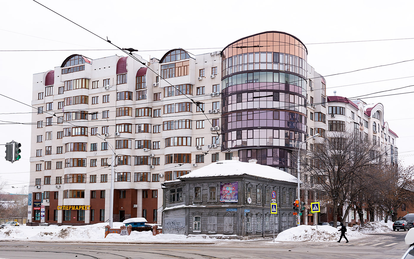 Уфа, Улица Свердлова, 65 / Улица Аксакова, 38; Улица Свердлова, 67