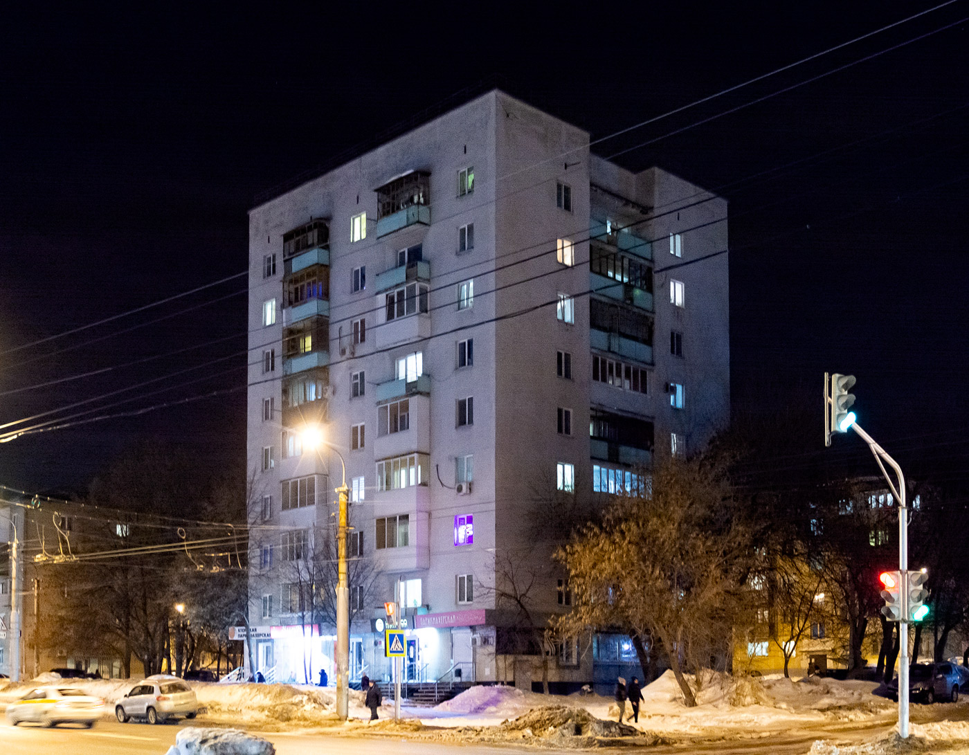 Уфа, Улица Машиностроителей, 10 / Черниковская улица, 53