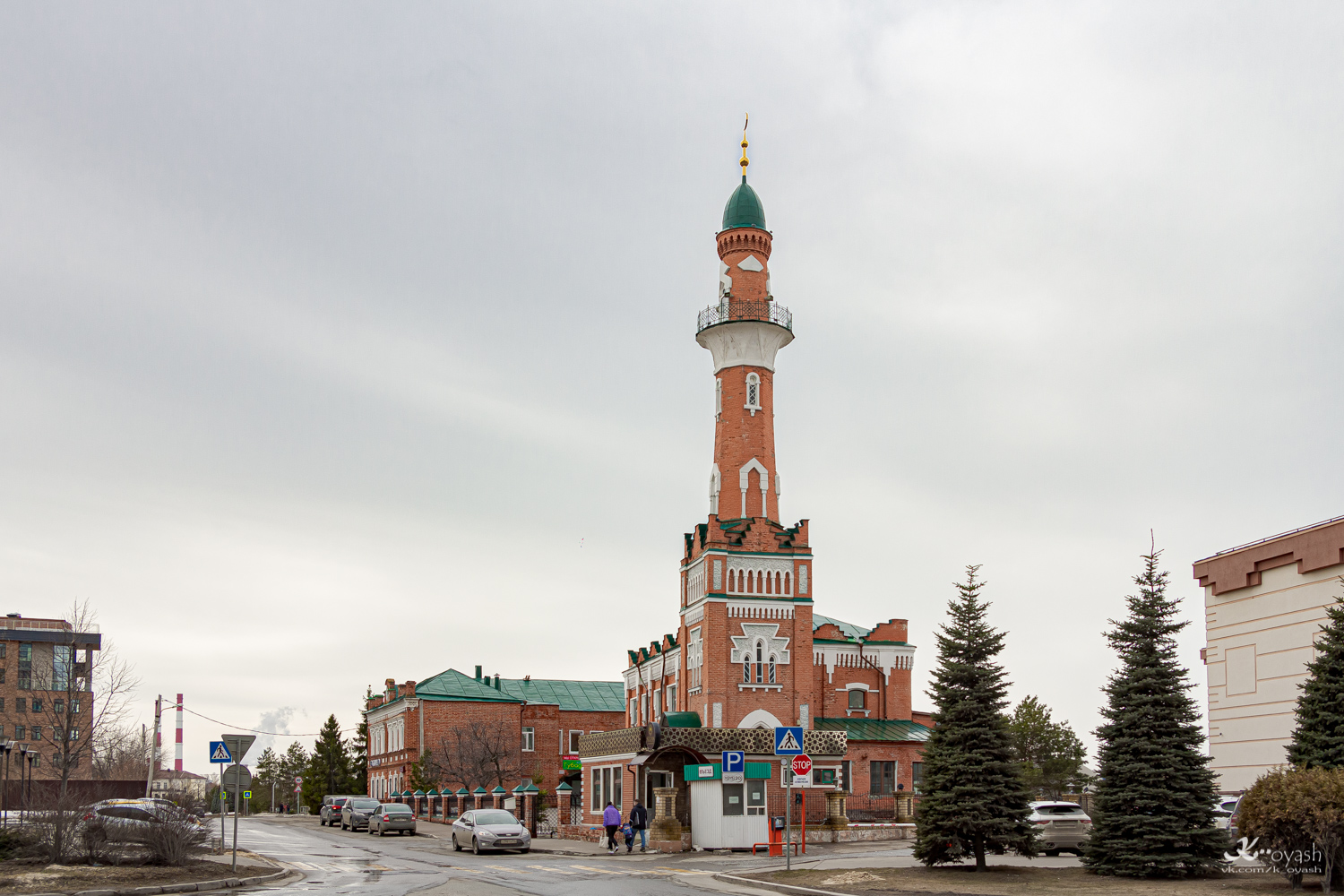 Казань, Улица Хади Такташа, 28; Улица Хади Такташа, 26