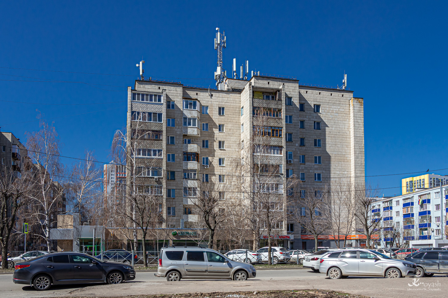 Kazań, Улица Карбышева, 36 / Улица Латышских Стрелков, 2