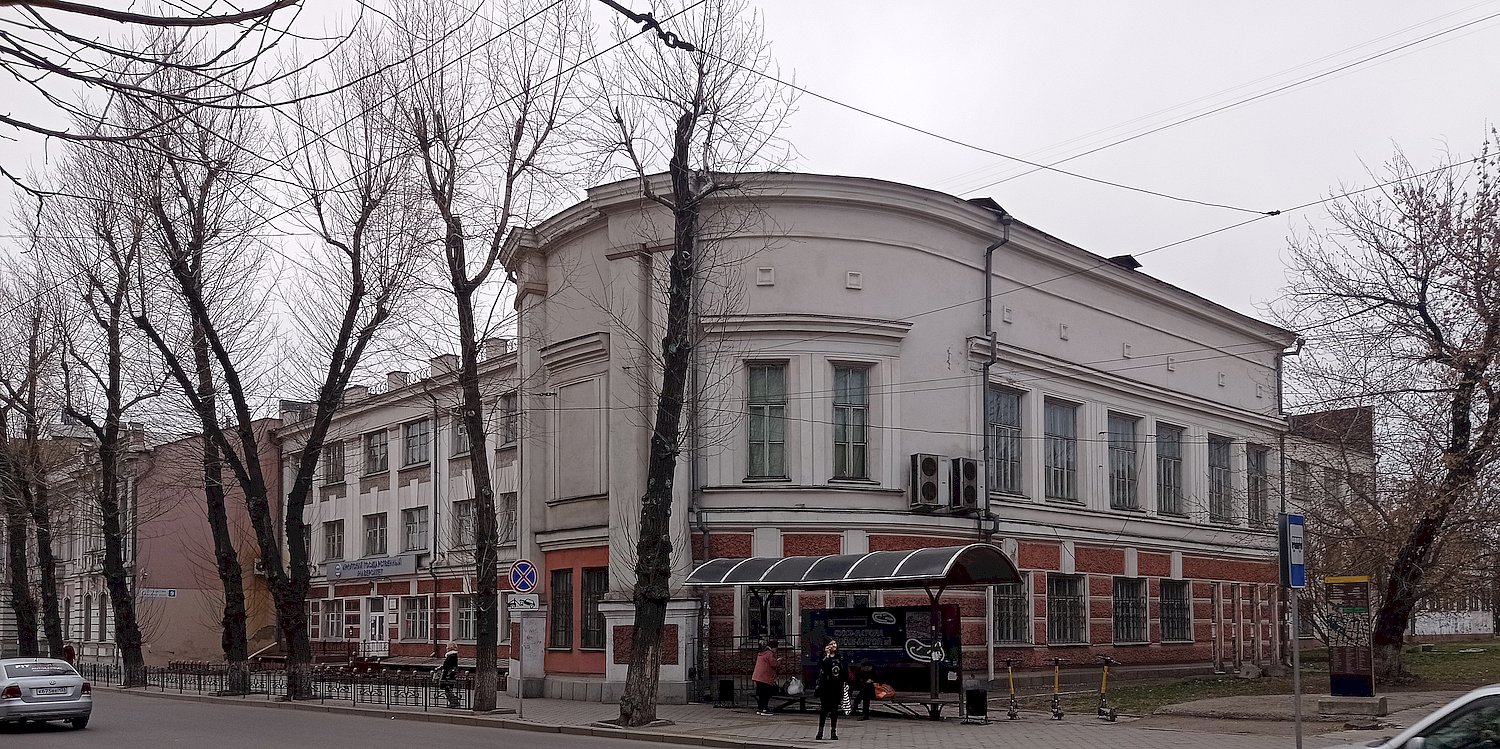 Иркутск, Улица Сухэ-Батора, 9 / Улица Желябова, 2