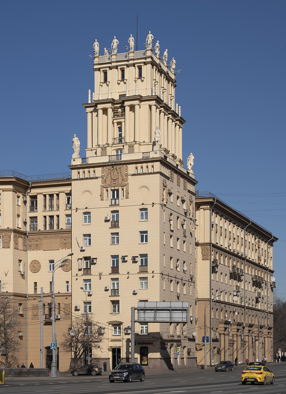Москва, Ленинский проспект, 30