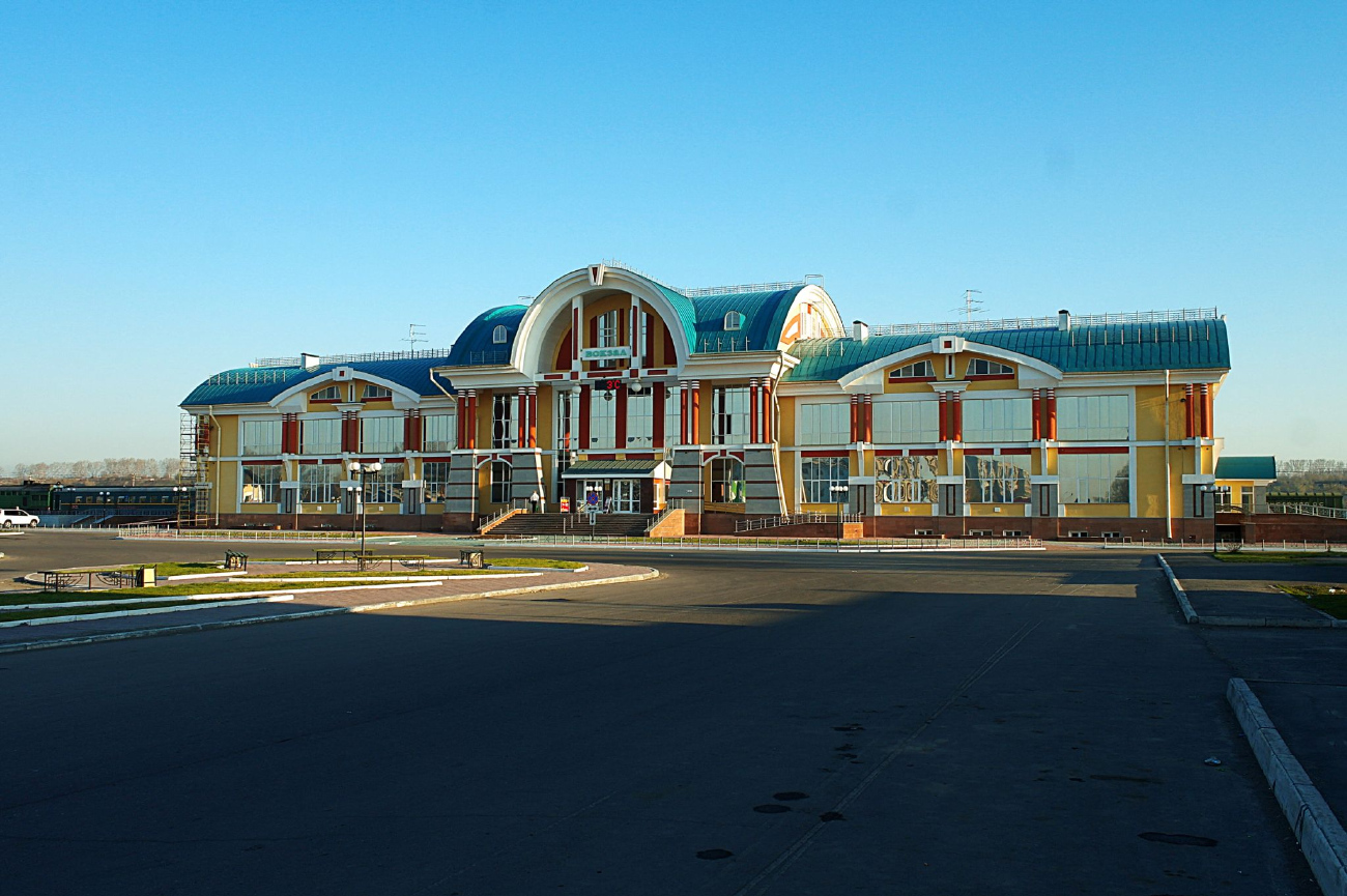 Бийск, Площадь Шукшина, 9