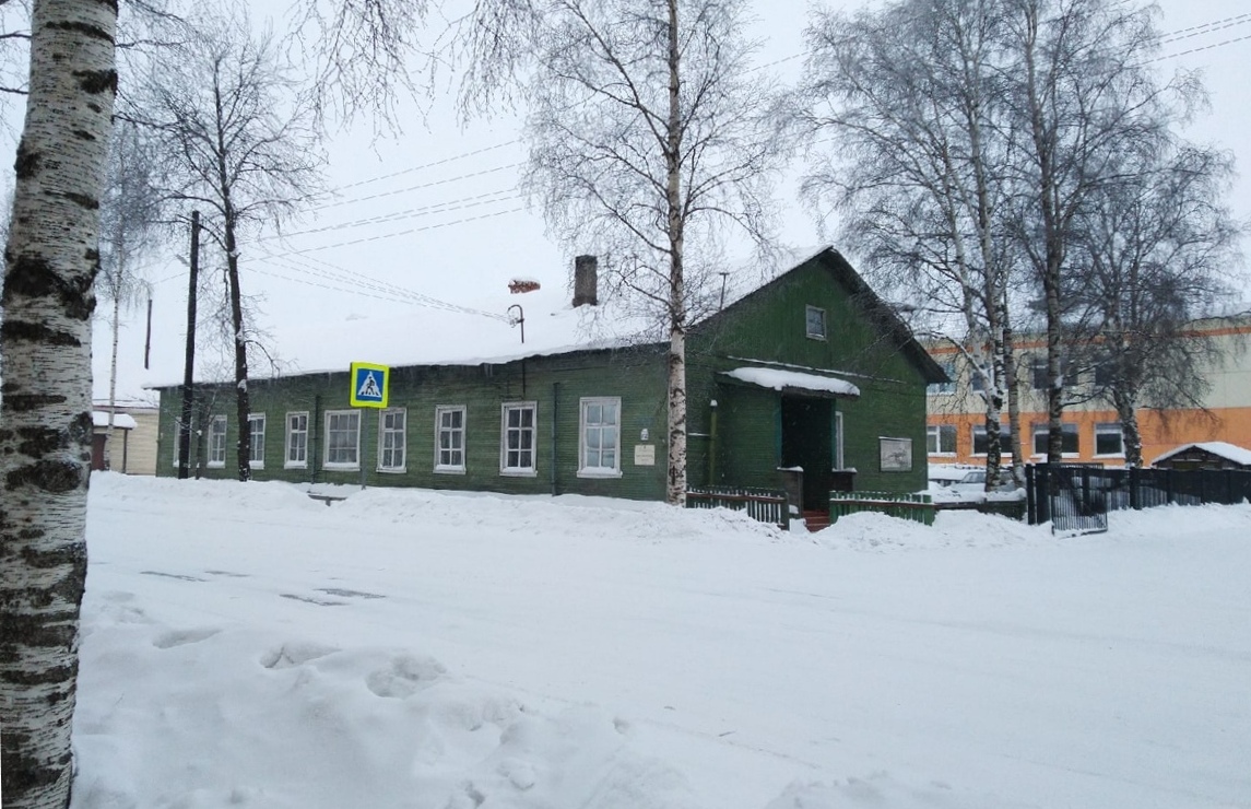 Мезень, Советский проспект, 73; Первомайский проспект, 75