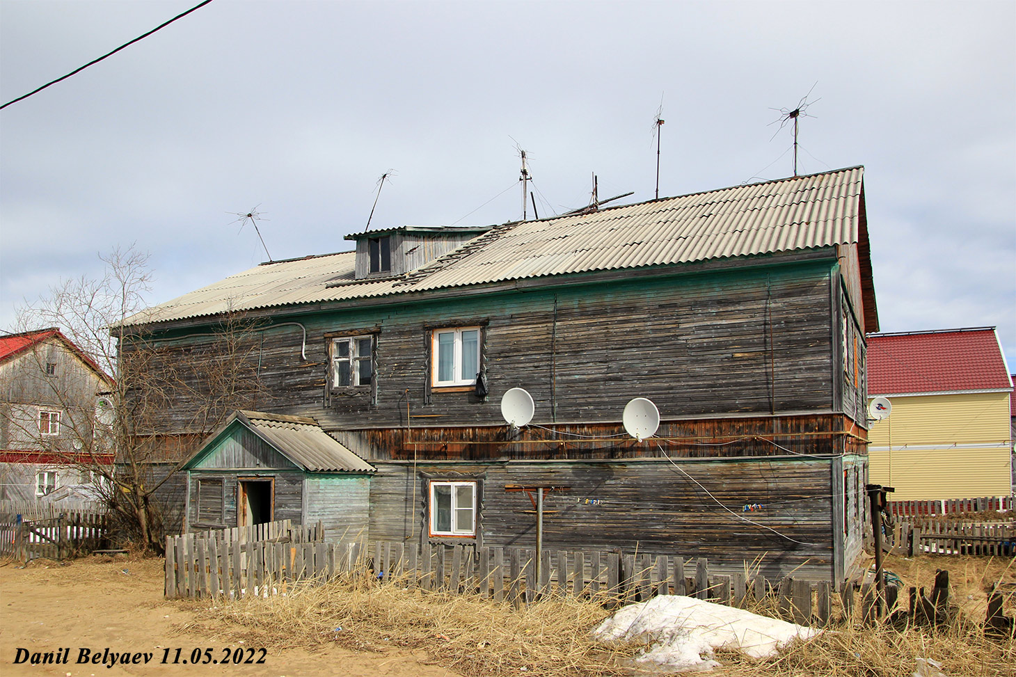 Искателей, Молодёжная улица, 5