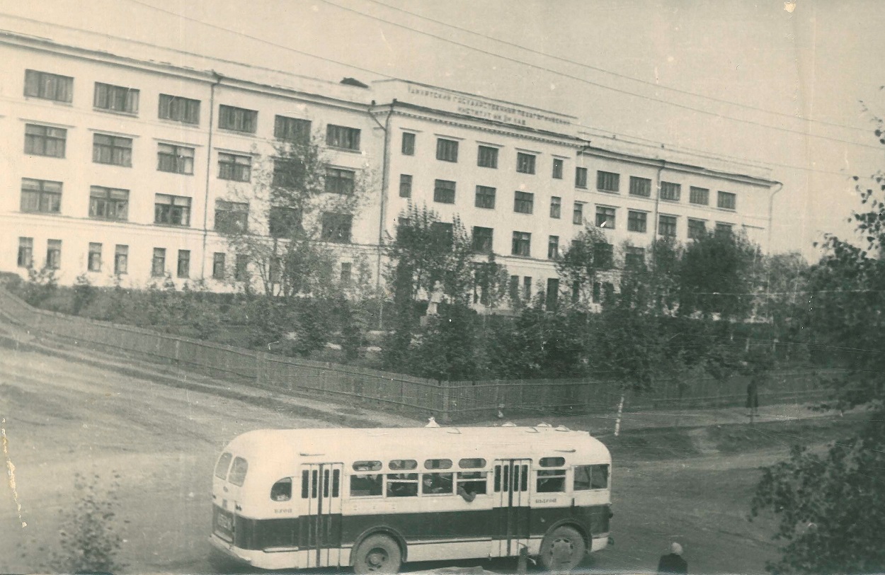 Izhevsk, Университетская улица, 1 корп. 2