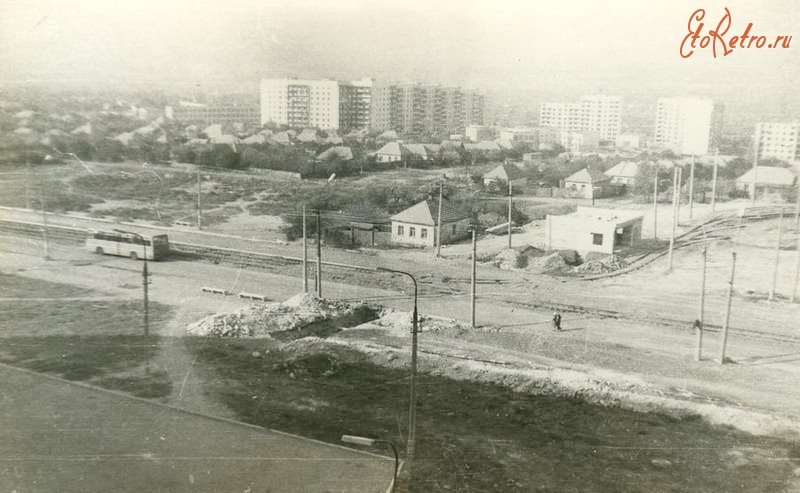 Луганск, Брестская улица, 3; Суходольская улица, 8; Брестская улица, 7А. Луганск — Панорамы. Луганск — Исторические фото