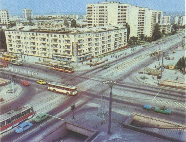 Луганск, Советская улица, 71; Улица 16-я Линия, 23; Улица 16-я Линия, 23а; Улица 16-я Линия, 21; Улица 16-я Линия, 19. Луганск — Панорамы. Луганск — Исторические фото