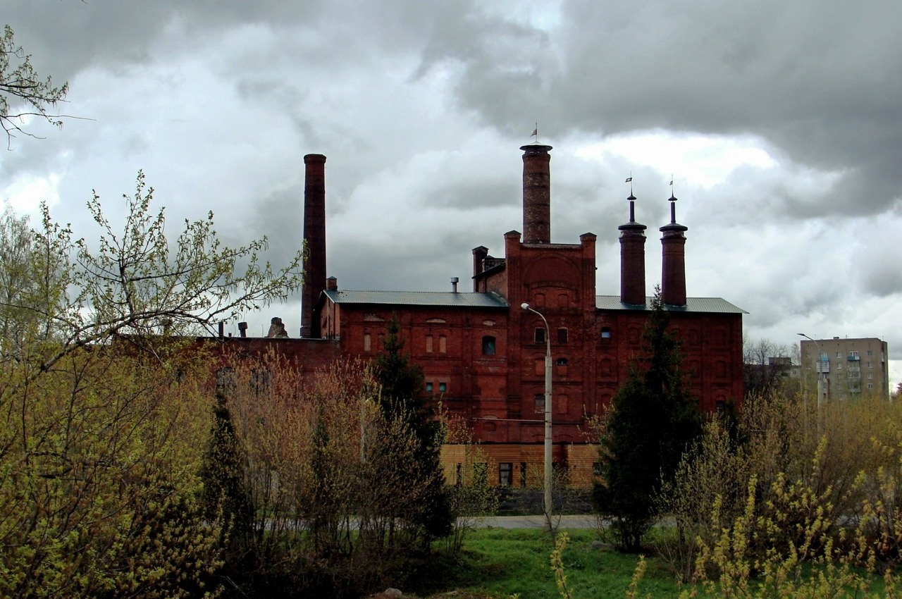 Рыбинск, Улица Блюхера, 1 / Рабочая улица, 48