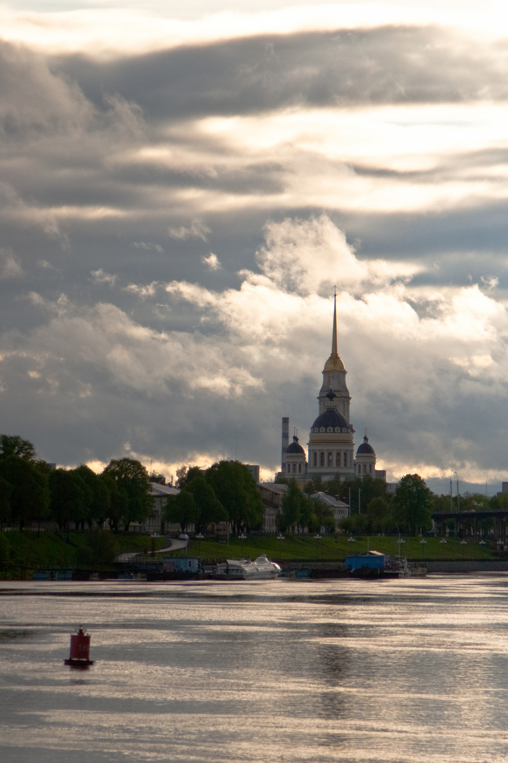 Рыбинск, Крестовая улица, 2; Крестовая улица, 2