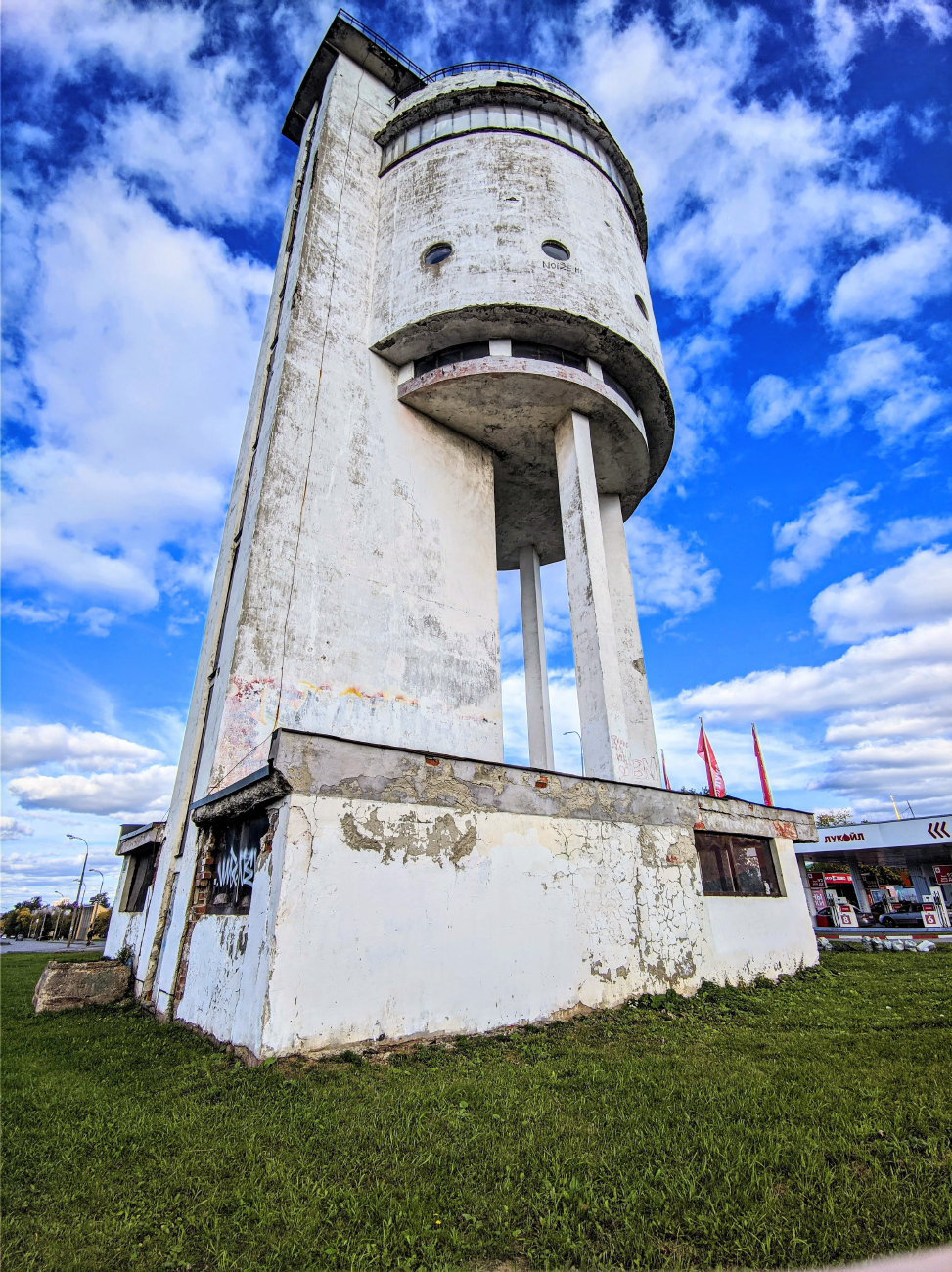 Екатеринбург, Улица Бакинских Комиссаров, 2А