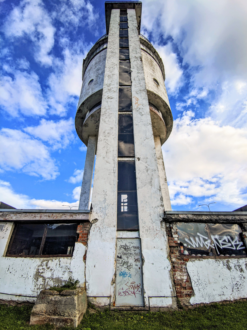 Екатеринбург, Улица Бакинских Комиссаров, 2А