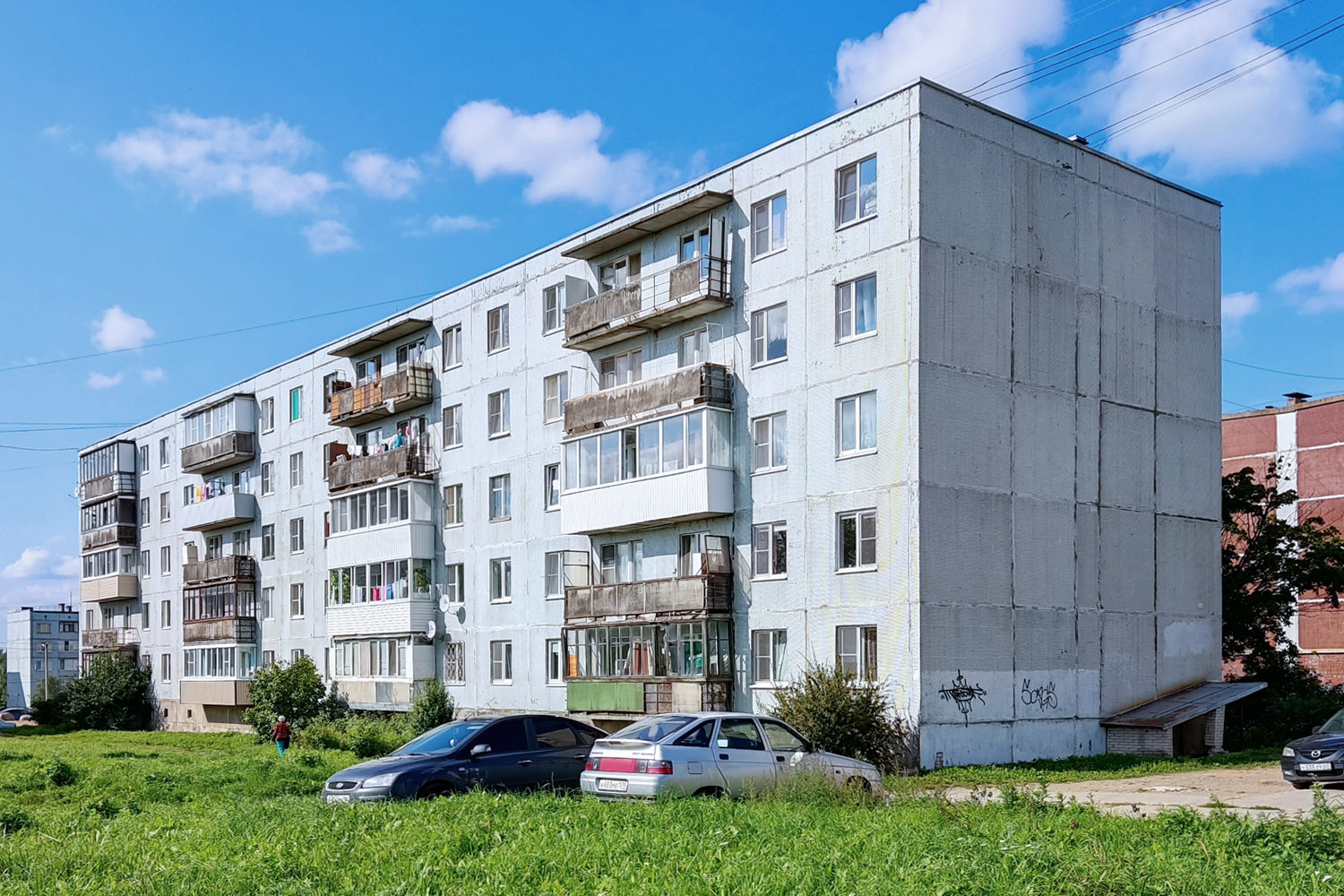 Никольское, Октябрьская улица, 1