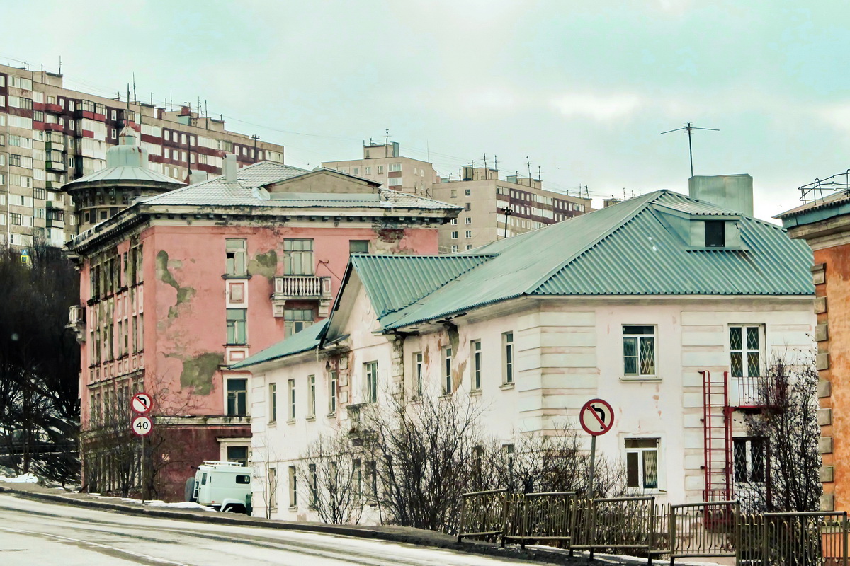 Мурманск, Улица Папанина, 32