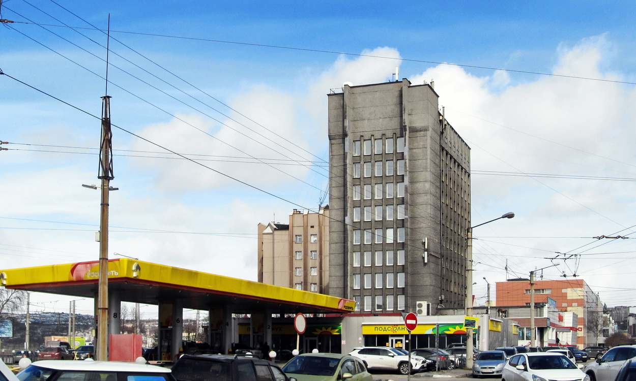 Мурманск, Улица Коминтерна, 5; Улица Коминтерна, 1