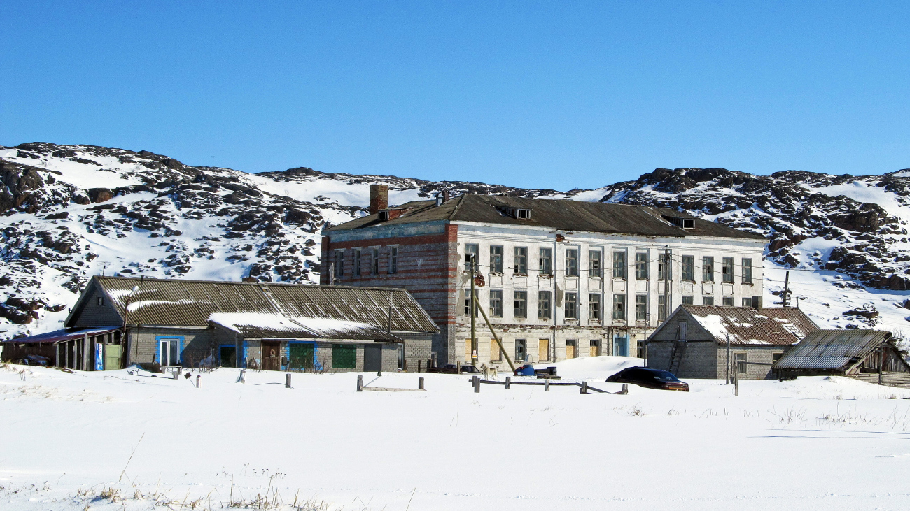 Кольский район, прочие н.п., Пос. Териберка, Архангельская улица, ?; Пос. Териберка, Архангельская улица, 4а; Пос. Териберка, Архангельская улица, 8