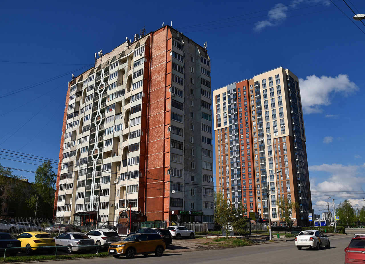 Пермь, Улица Космонавта Леонова, 56А; Улица Космонавта Леонова, 45