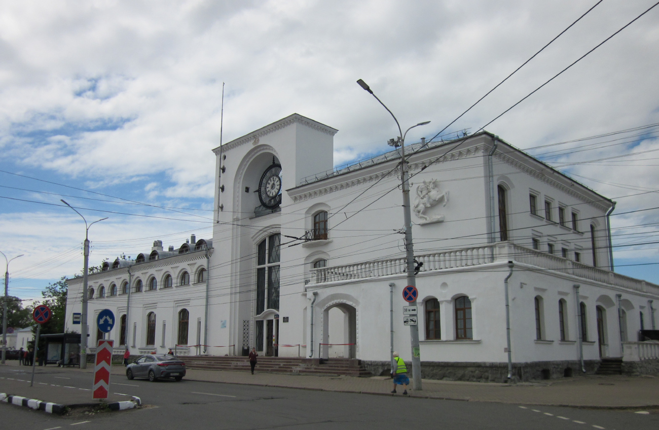 Великий Новгород, Октябрьская улица, 5