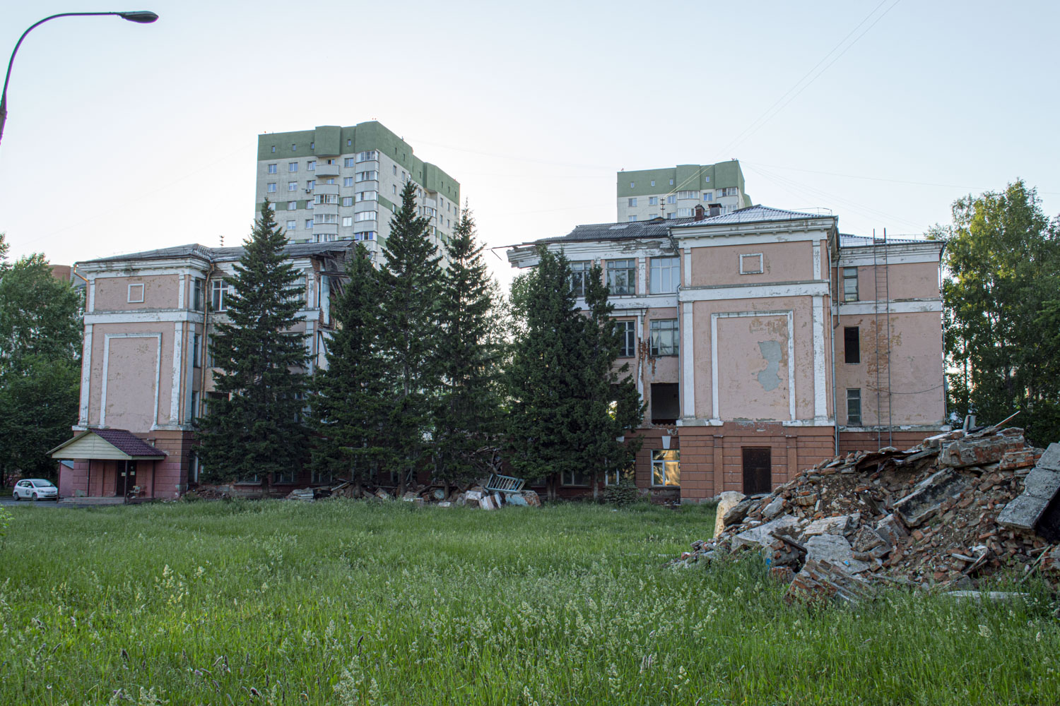 Новосибирск, Улица Авиастроителей, 16
