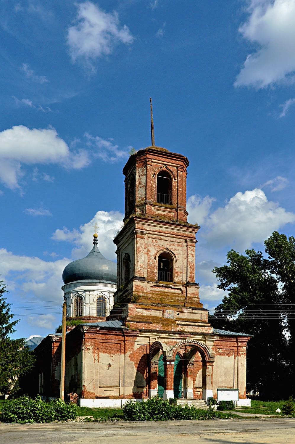 Новохопёрский район, прочие н.п., с. Троицкое, Улица Дзержинского, 2А