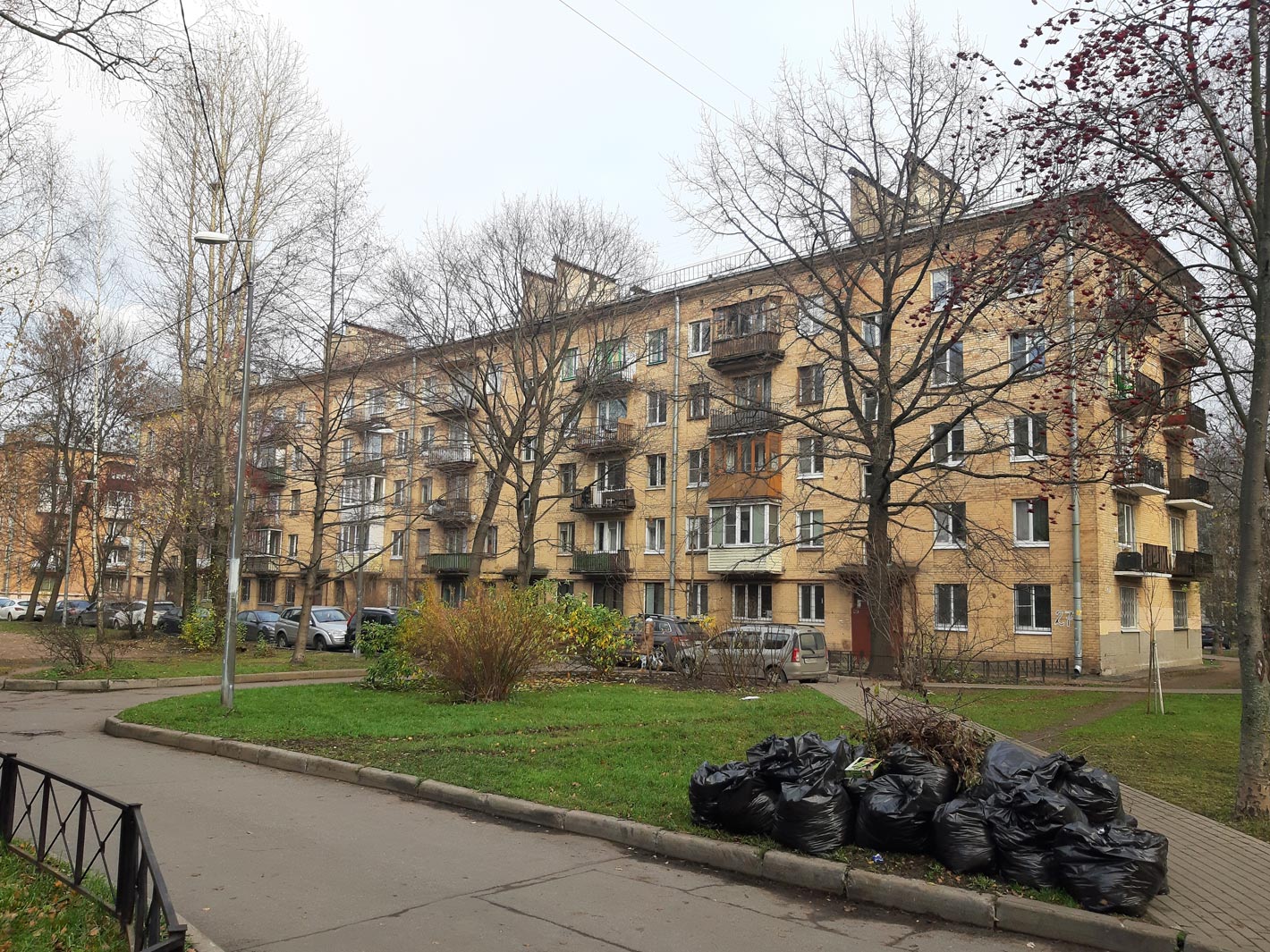 Санкт-Петербург, Краснодонская улица, 27 корп. 1