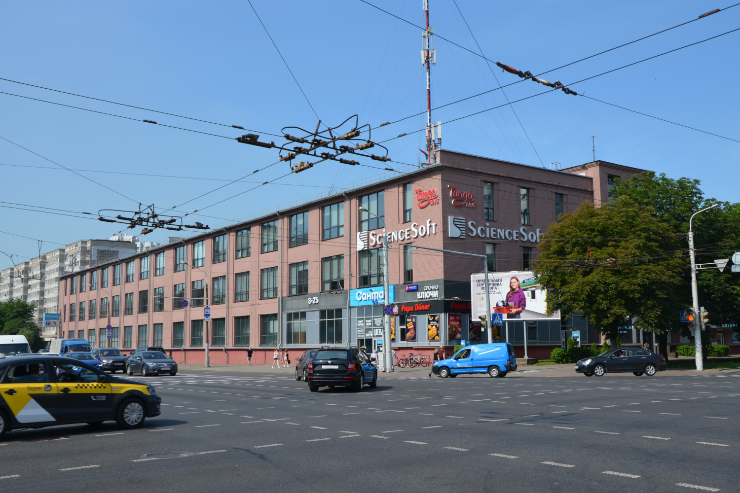 Минск, Улица Веры Хоружей, 25 корп. 1 / Улица Максима Богдановича, 83