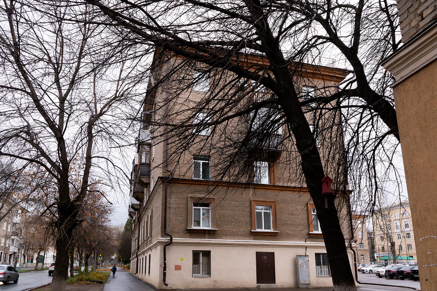 Ufa, Улица Калинина, 13 / Улица Ульяновых, 42