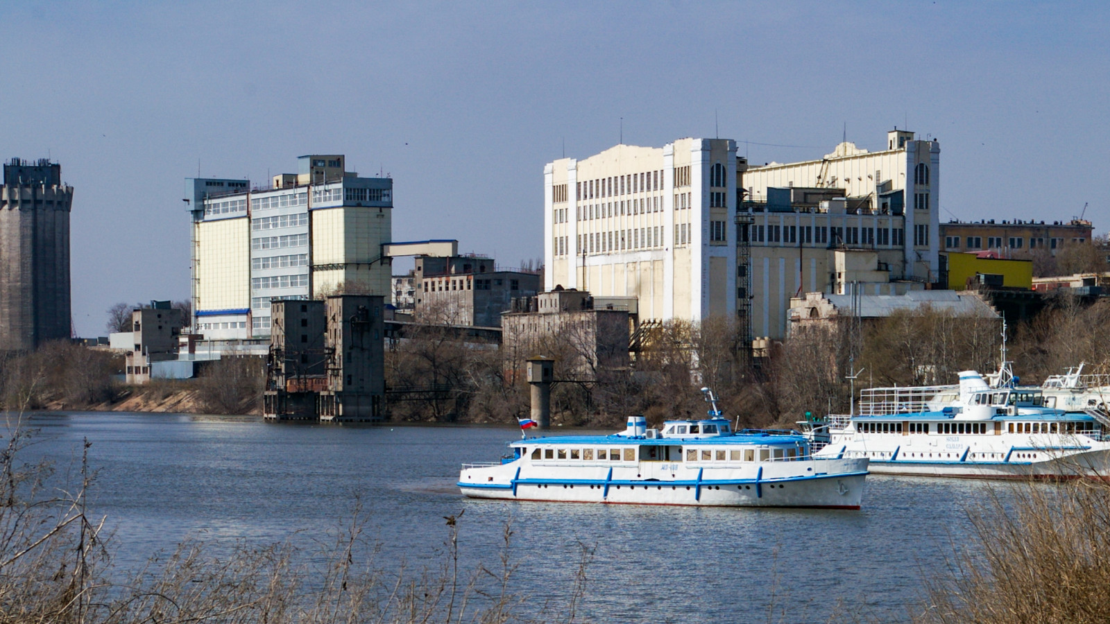 Самара, Хлебная площадь, 4-6-8 (элеватор); Хлебная площадь, 4-6-8 (комбикормовый цех); Улица Григория Засекина, 1 (элеватор)