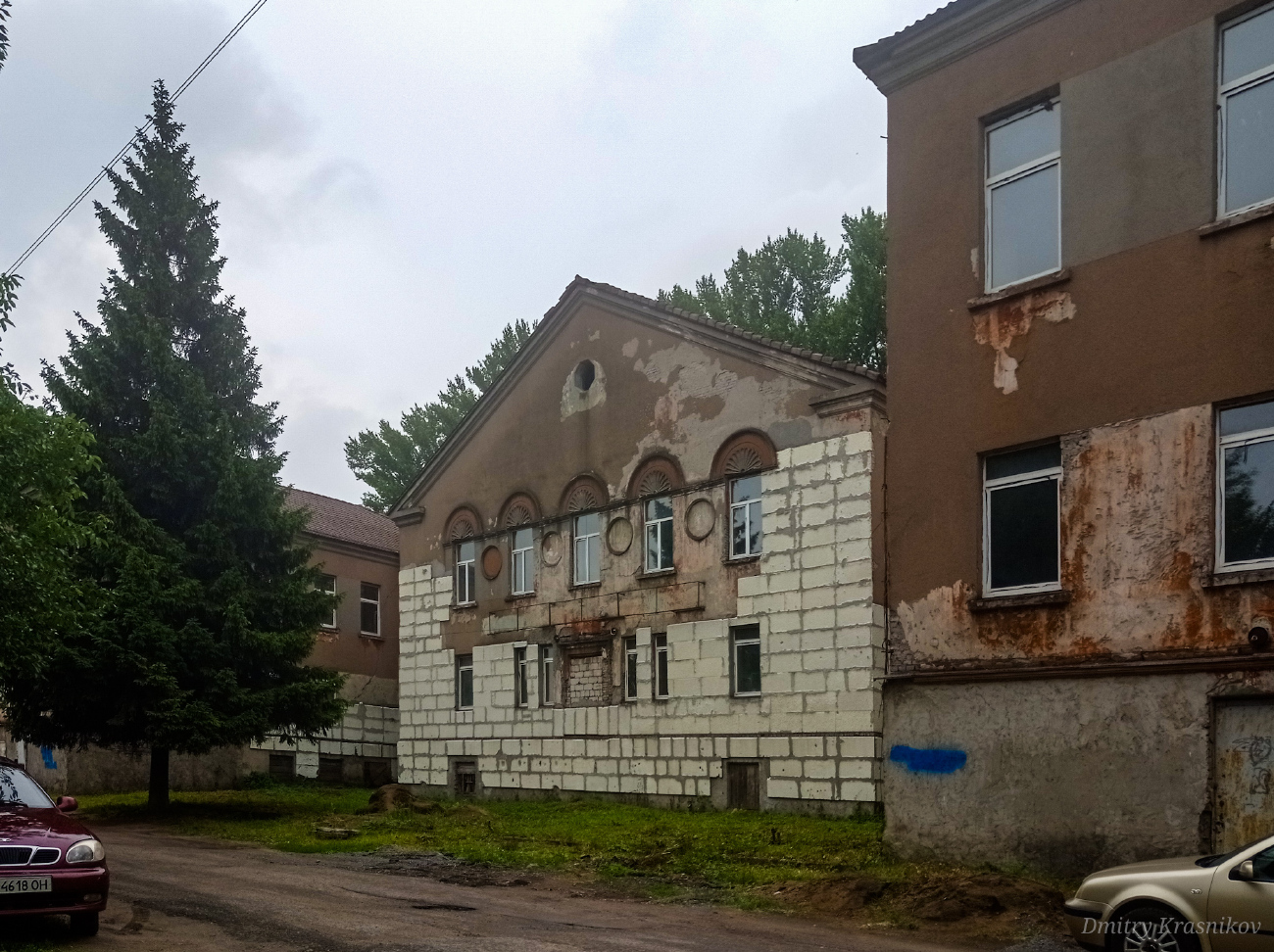 Kamyanske, Проспект Аношкина, 72*