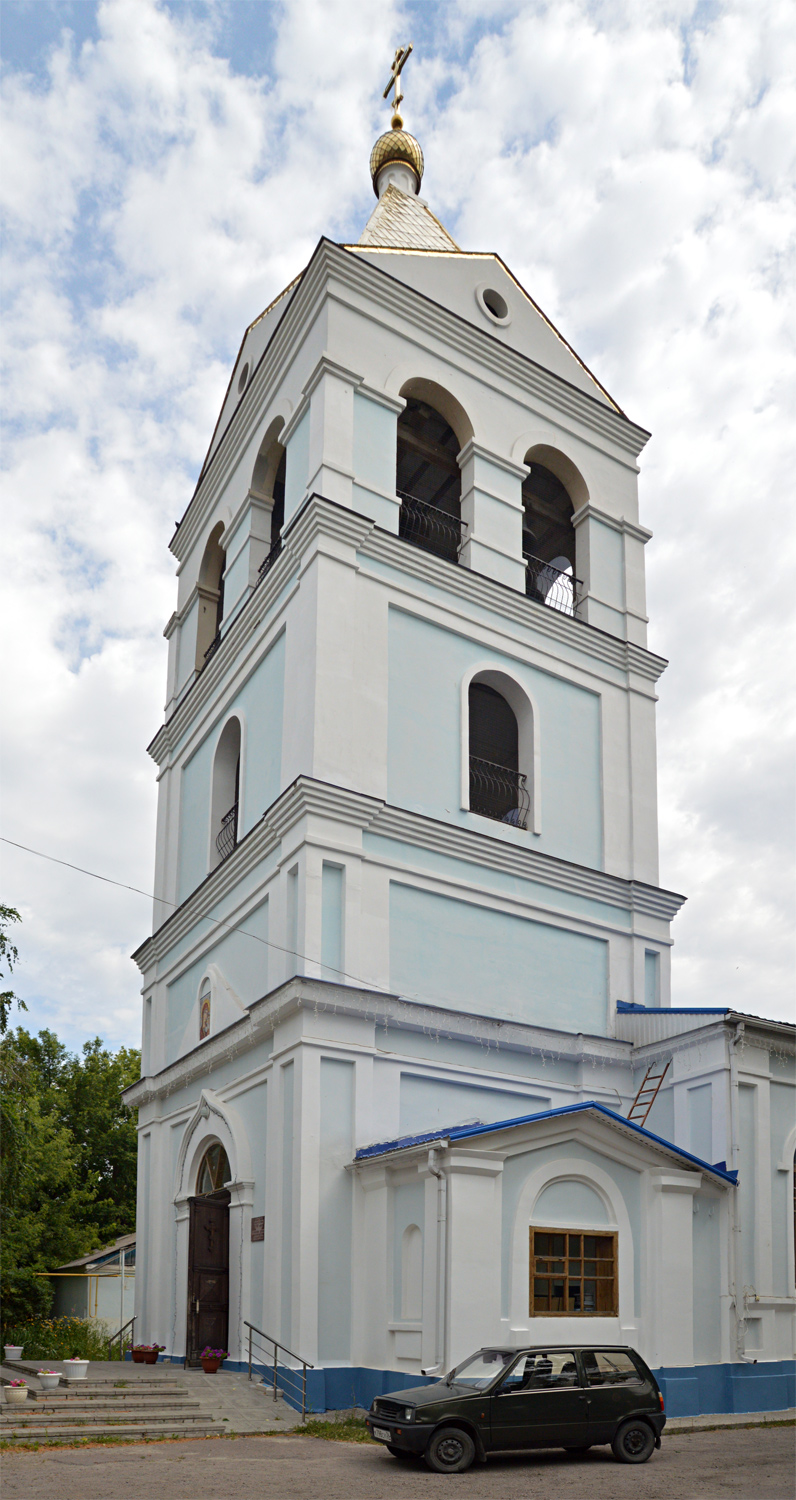 Павловск, Проспект Революции, 25