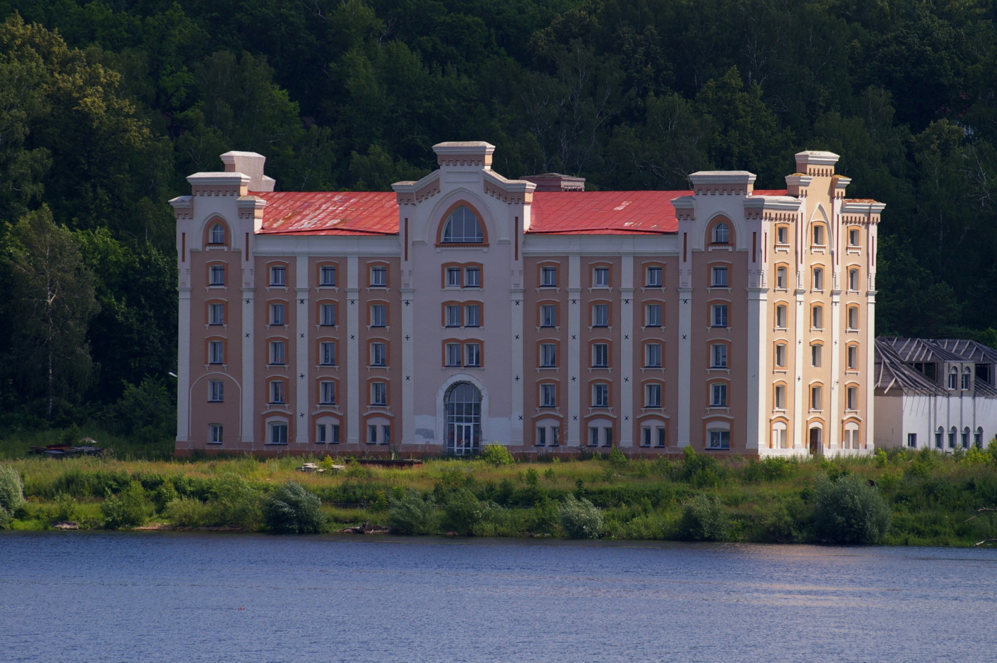 Werchni Uslon, с. Набережные Моркваши, Заречная улица, кондитерская фабрика