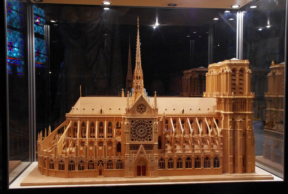 Париж, Rue du Cloître-Notre-Dame, 1. Макеты