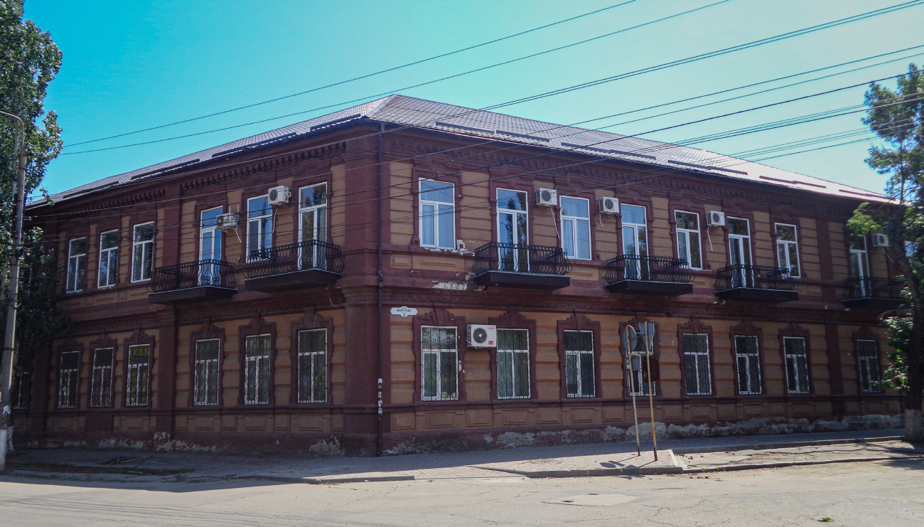 Бердянск, Портовая улица, 3