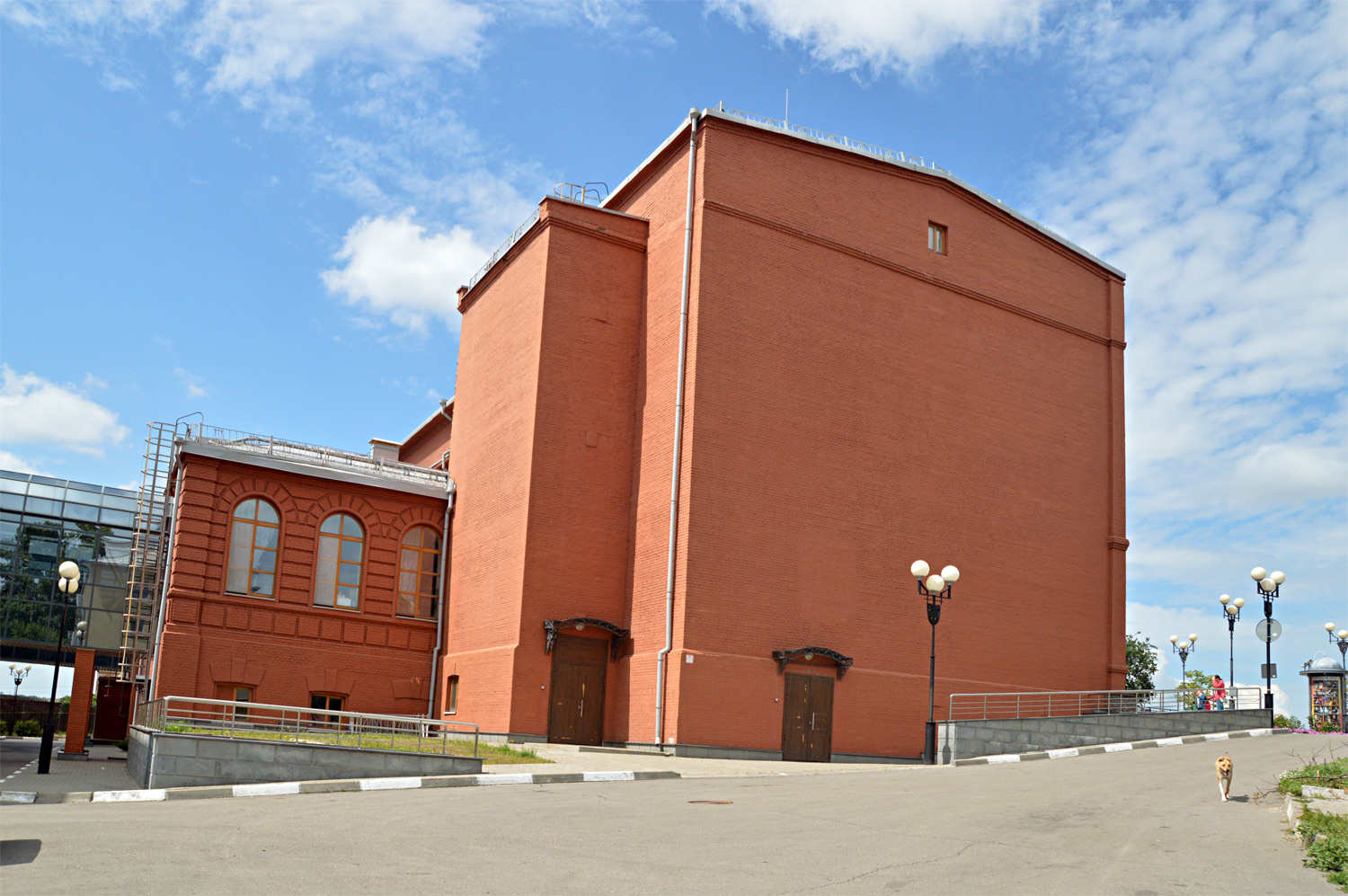 Старый Оскол, Революционная улица, 15 корп. 1