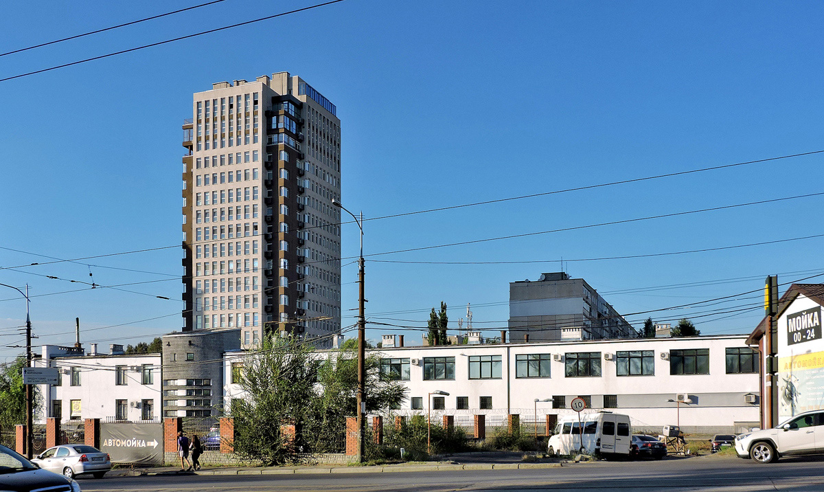 Днепр, Луговская улица, 255; Мануйловский проспект, 65