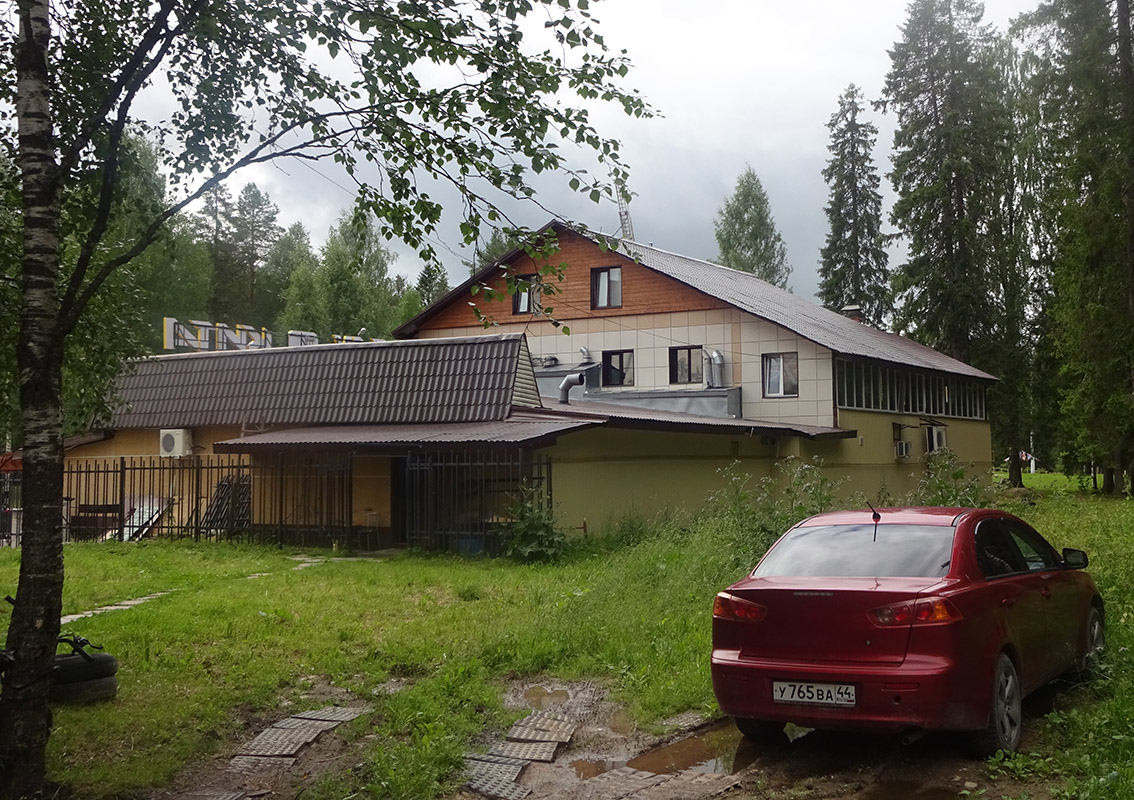 Мирный, Улица Гагарина, 1А