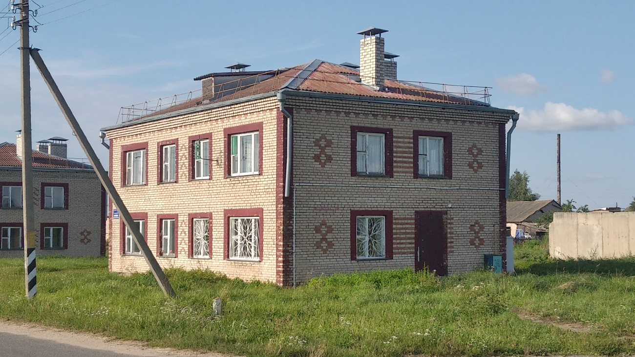 Еремеевщина, Школьная улица, 14