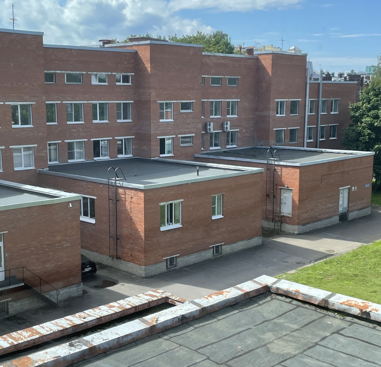 Peterburi, Проспект Динамо, 3