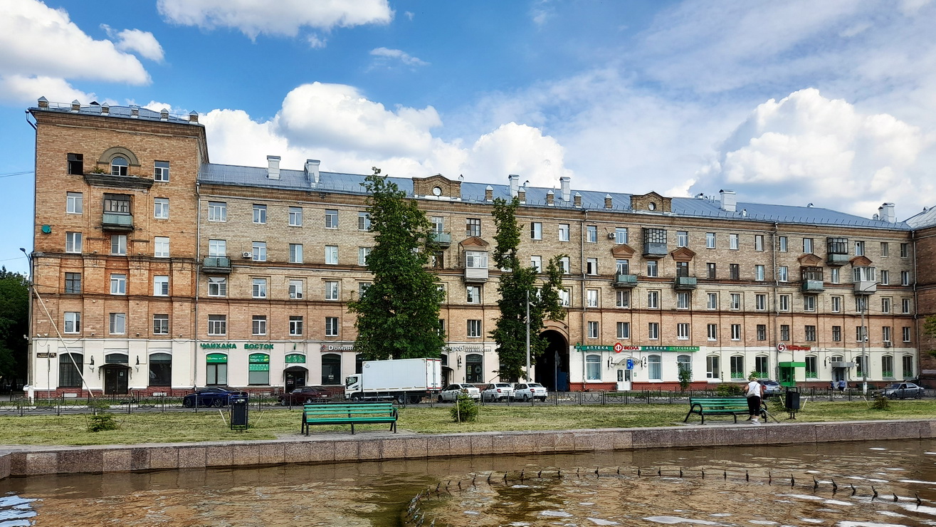 Elektrostal, Проспект Ленина, 35 / Советская улица, 20