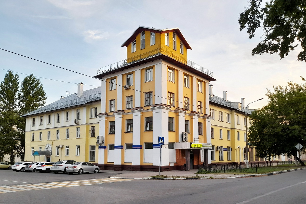 Электросталь, Советская улица, 6 / Улица Чернышевского, 2