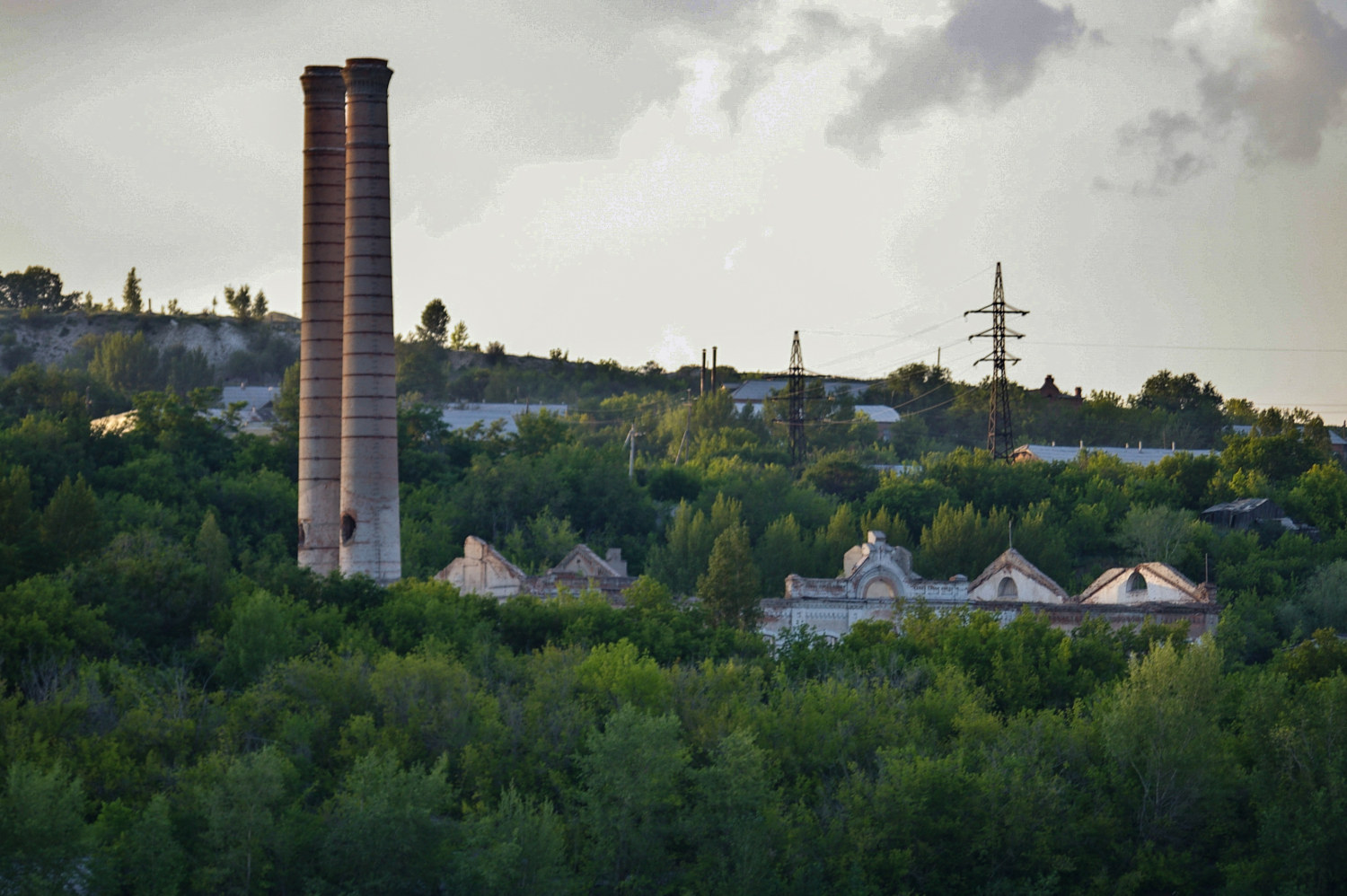 Вольск, микрорайон Комсомолец, фабричное здание