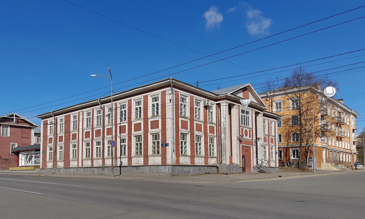 Петрозаводск, Проспект Ленина, 24; Улица Фридриха Энгельса, 17