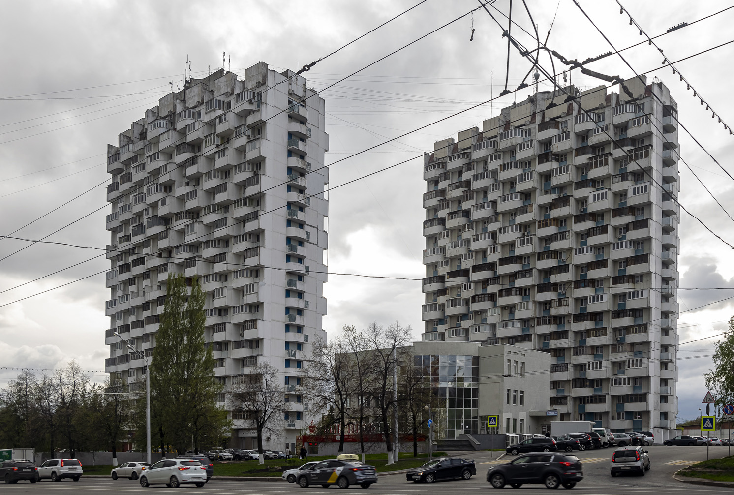 Уфа, Проспект Октября, 71/2; Проспект Октября, 71/4; Проспект Октября, 71/3